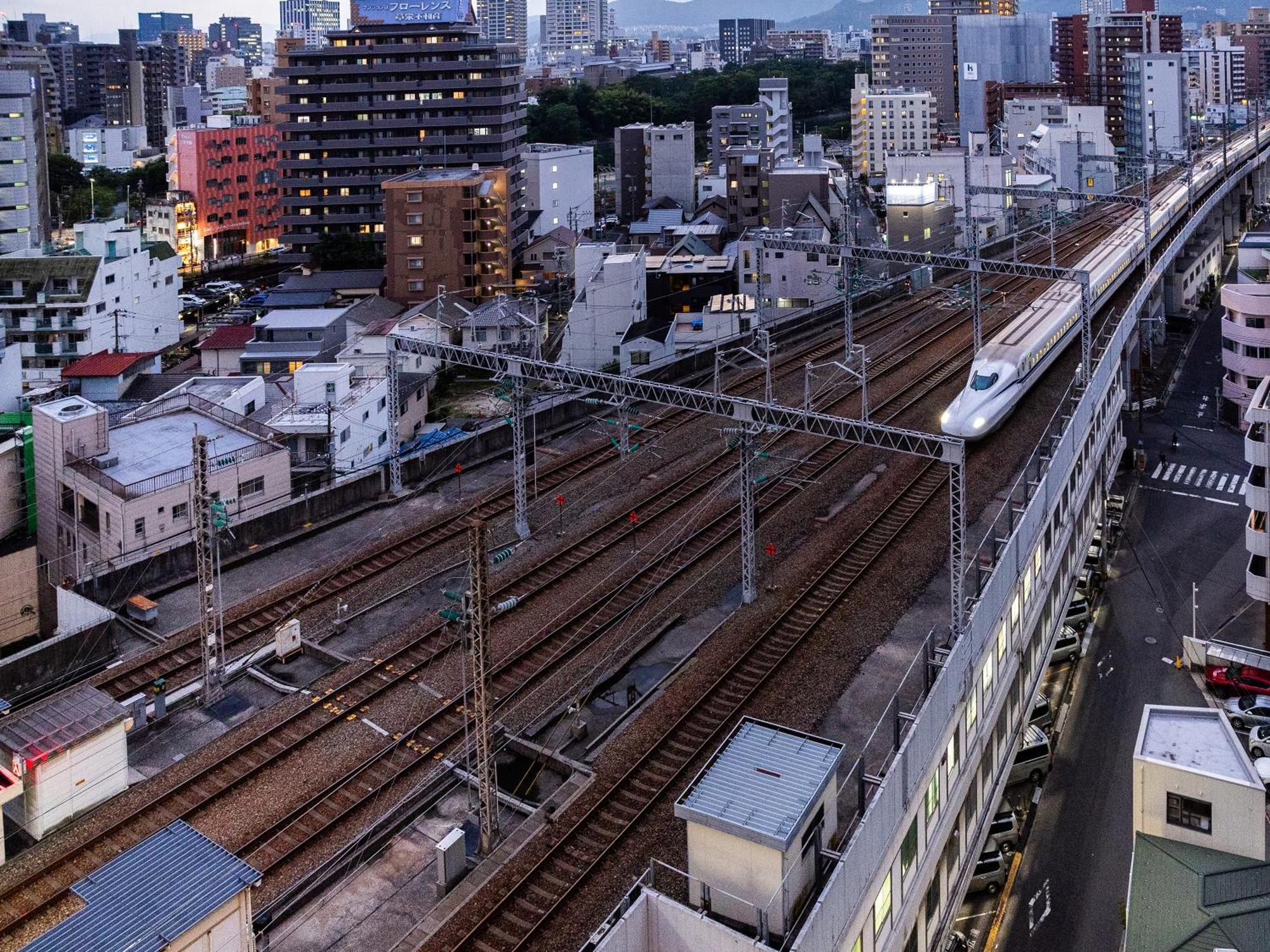 Apa Hotel Hiroshima Ekimae Shinkansenguchi Eksteriør billede